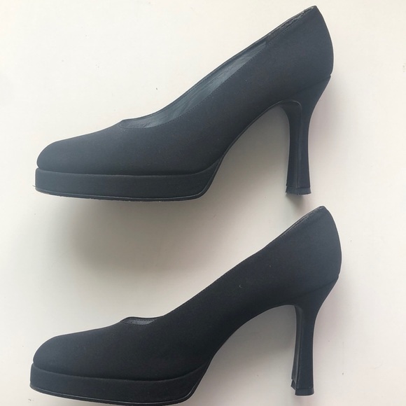 Stuart Weitzman Shoes - Stuart Weitzman Pumps